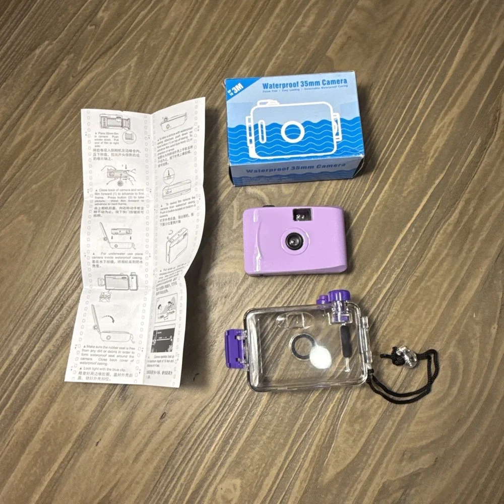 35mm Underwater Camera Purple Focus Free 28mm Lens Vintage Retro Style Reusable